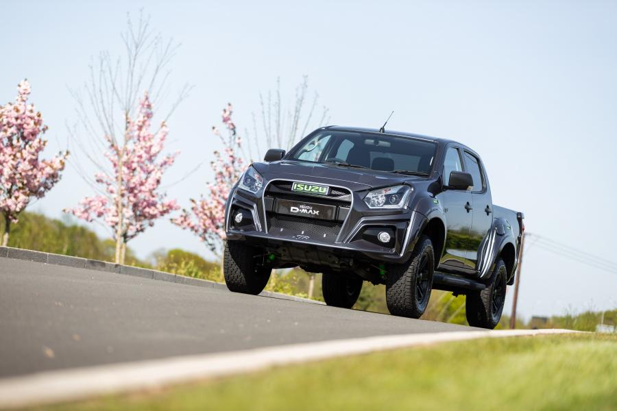  Isuzu D-Max XTR Colour Edition 2020 года  (UK) (фото 7 из 23)